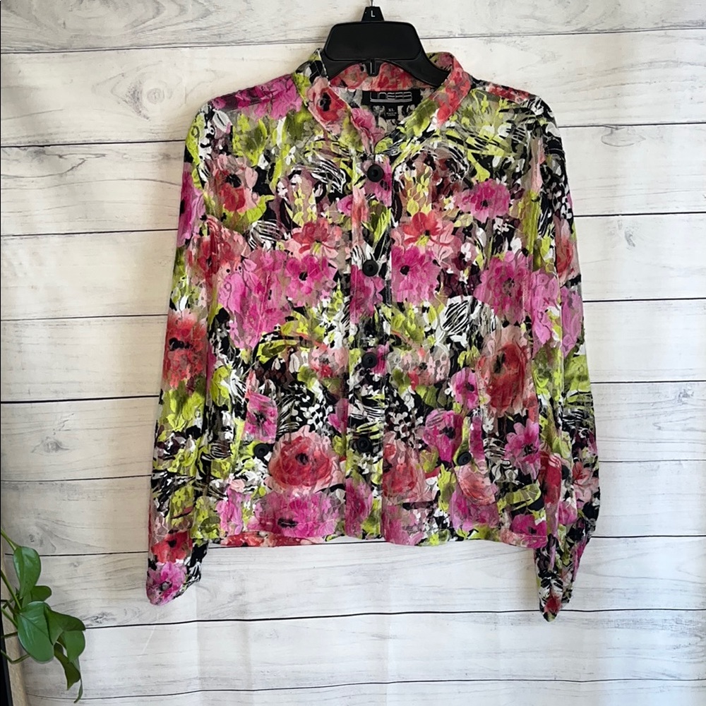 Linear button down Lace blouse